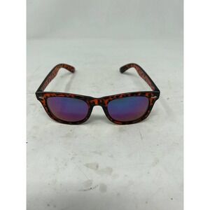 No Brand Cougar Sunglasses, Average Size